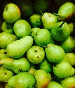 Foods that clean your teeth pears